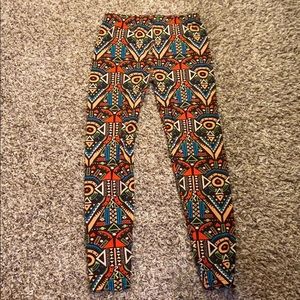 Multicolored patterned leggings
